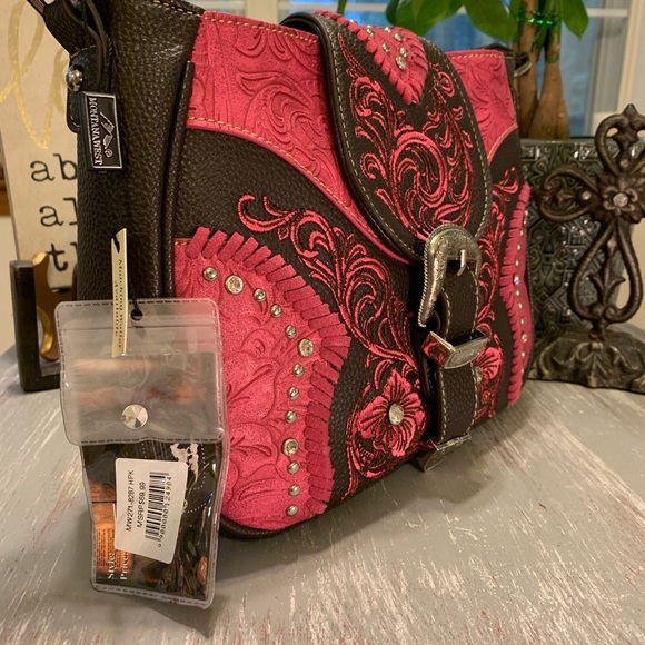 Montana West pink dark brown buckle and rhinestone crossbody NWT - Picture 8 of 16